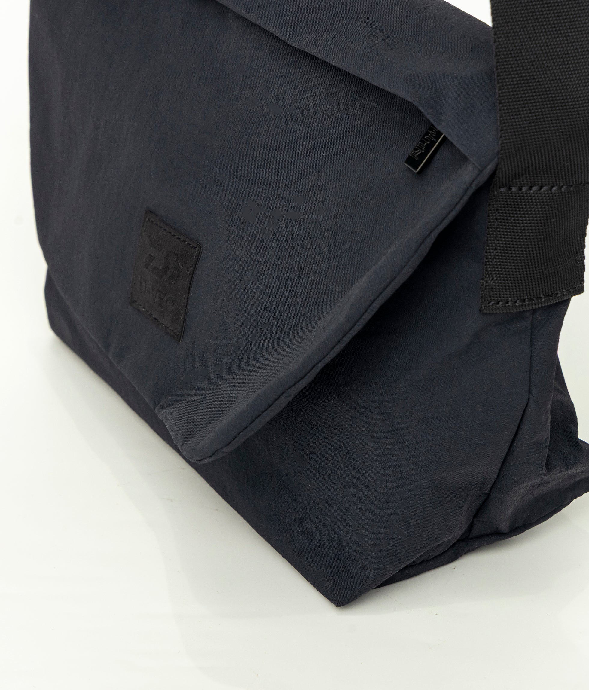 【D-VEC×Manhattan Portage BLACK LABEL】IRVING MESSENGER BAG FISH NETS NYLON