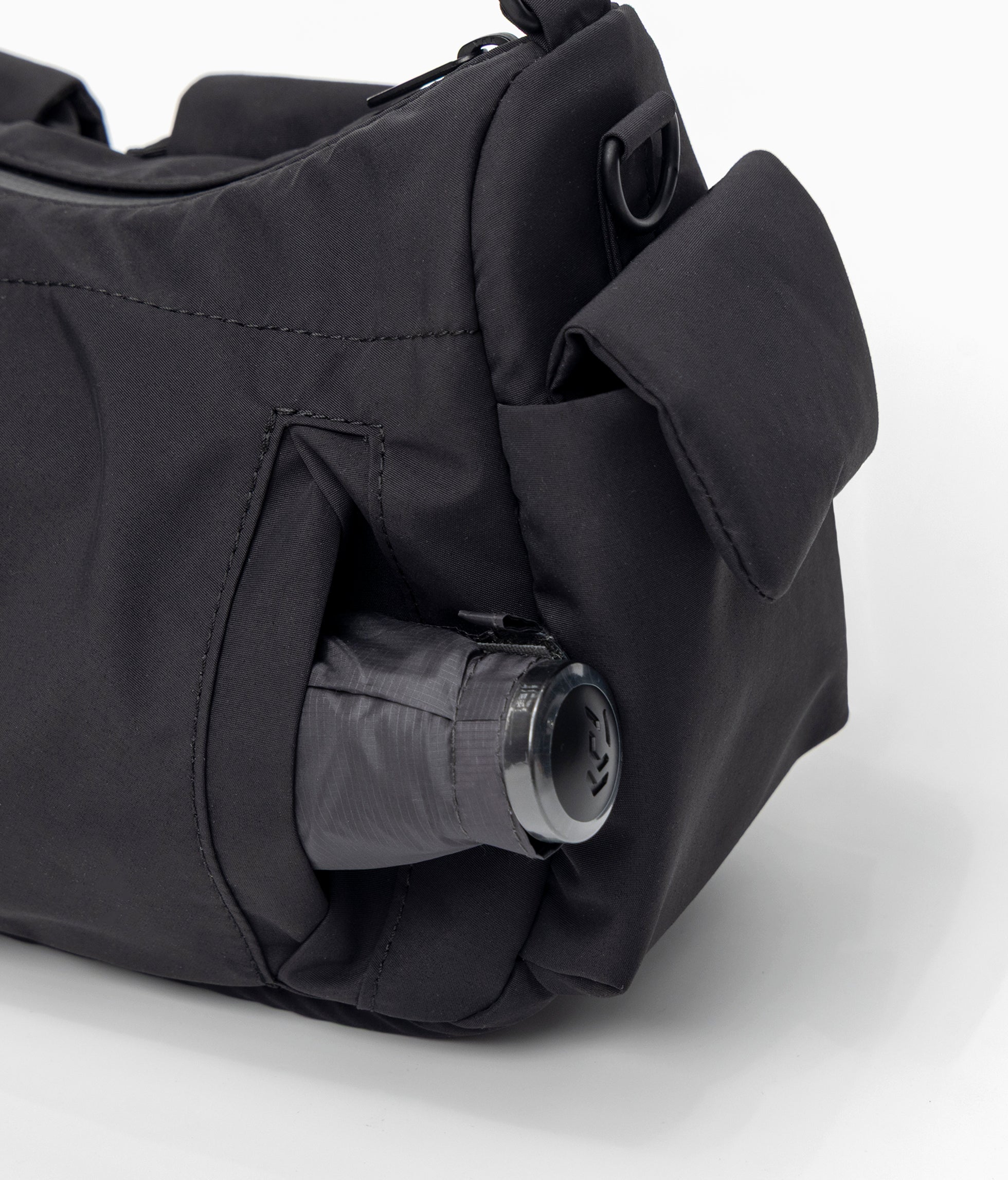 MULTPOCKET MOONBAG