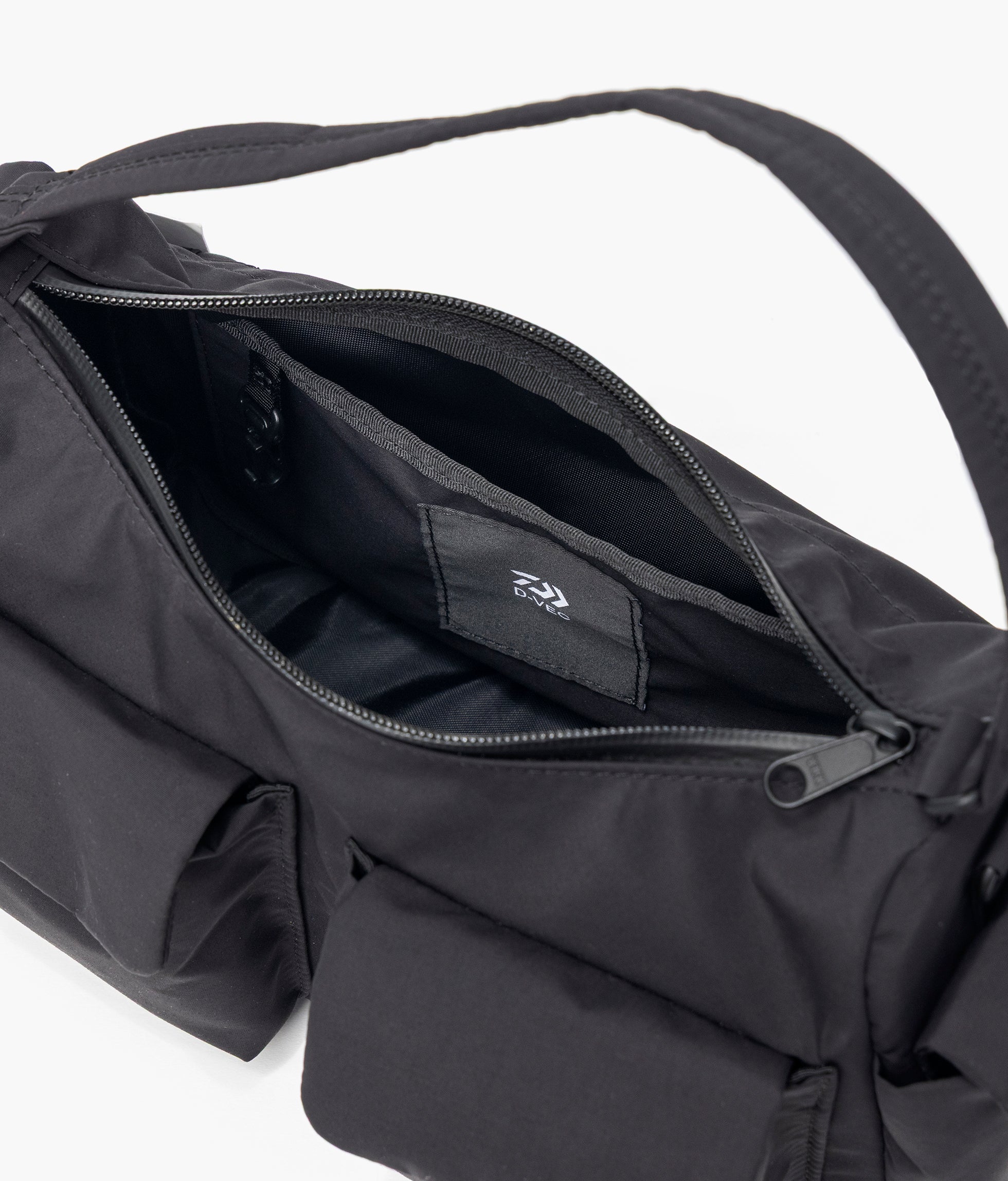 MULTPOCKET MOONBAG