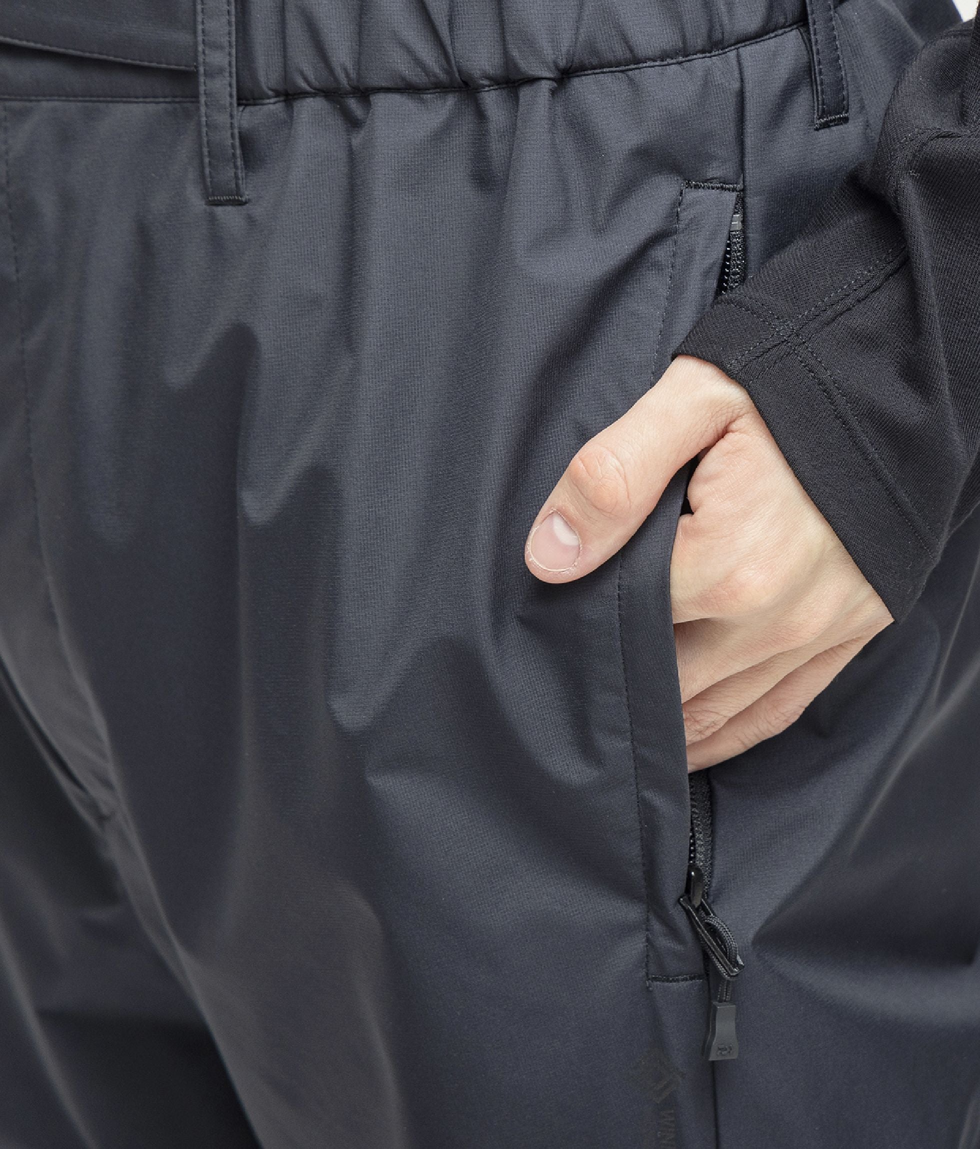 WIND STOPPER CARGO PANTS